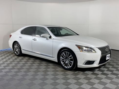 Used 2017 Lexus LS 460 image 6