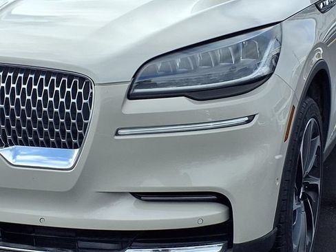 Used 2023 Lincoln Aviator Reserve w/ Equipment Group 201A AWD/4WD image 12