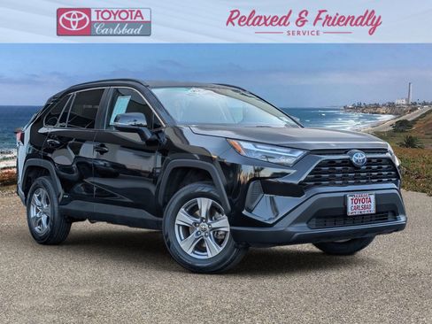 Used 2024 Toyota RAV4 XLE AWD/4WD image 1