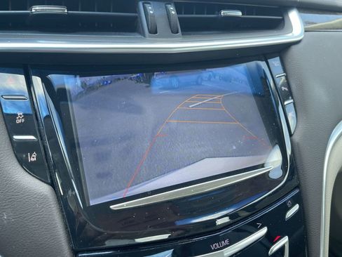 Used 2014 Cadillac XTS Luxury w/ Driver Awareness Package image 17