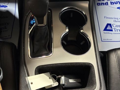 Used 2021 Jeep Grand Cherokee Laredo X image 21