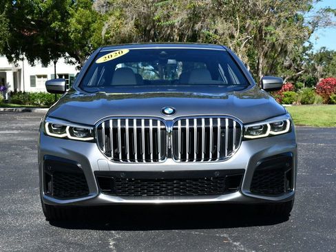 Used 2020 BMW 740i w/ Luxury Rear Seating Package image 38