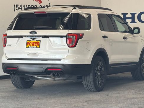 Used 2018 Ford Explorer Sport w/ Equipment Group 401A AWD/4WD image 3