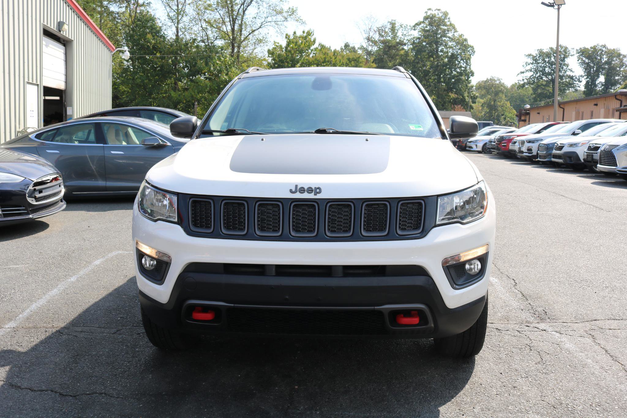 Used 2017 Jeep Compass Trailhawk w/ Leather Interior Group AWD/4WD image 5