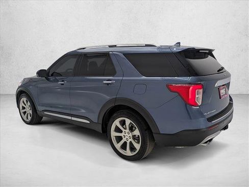 Used 2020 Ford Explorer Platinum w/ Premium Technology Package image 7