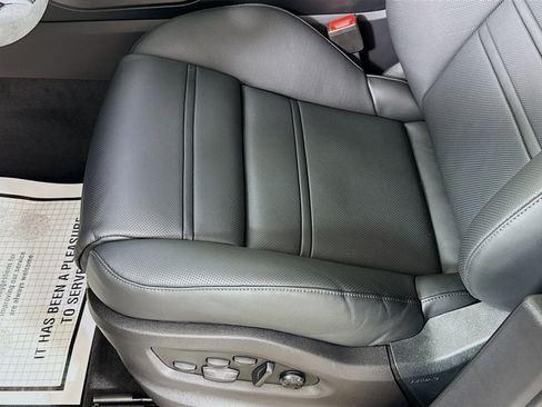 Certified 2026 Porsche Cayenne GTS AWD/4WD image 13