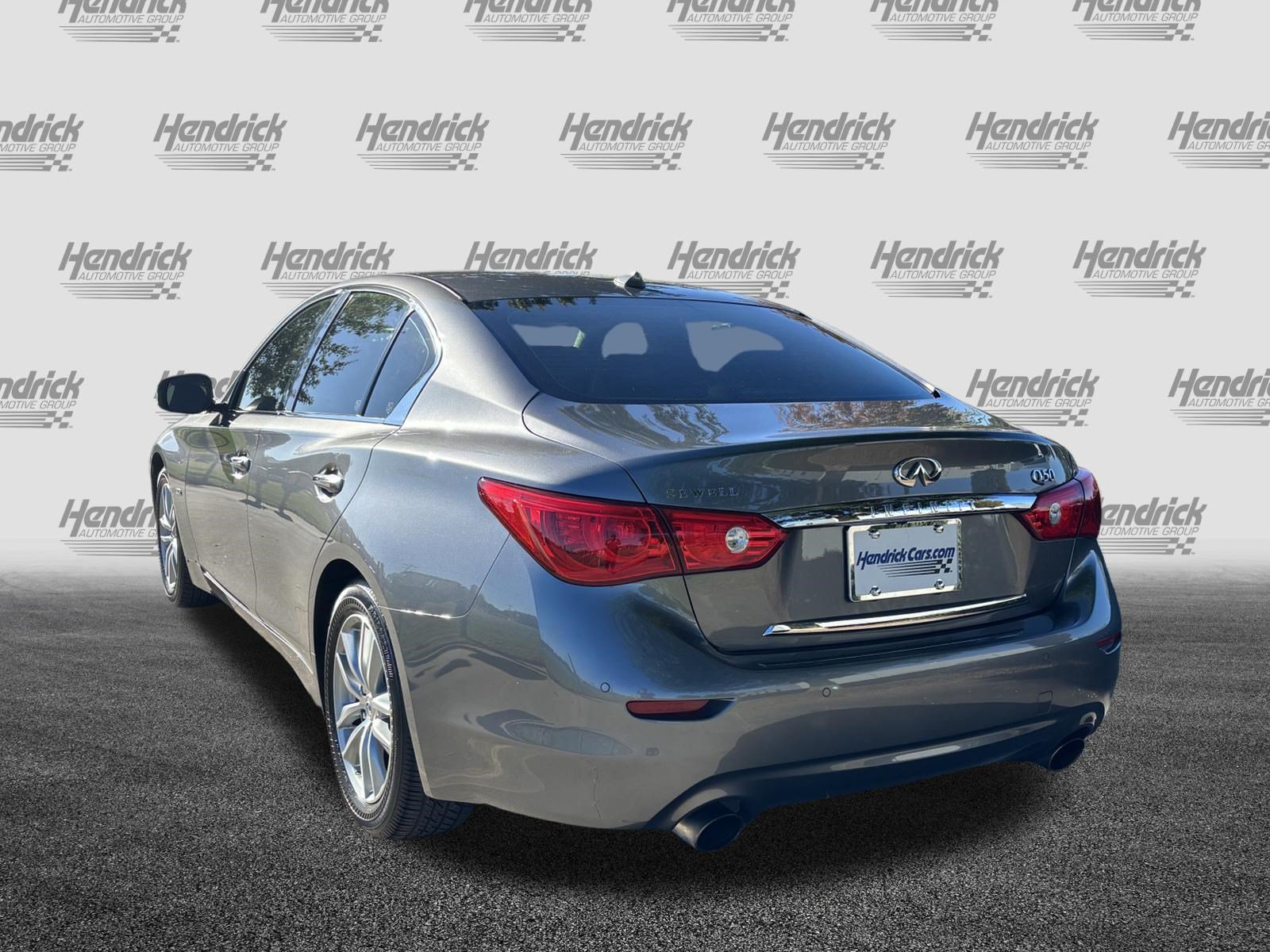 Used 2016 INFINITI Q50 3.0t Premium w/ Driver Assistance Package RWD image 8
