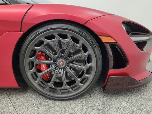 Used 2018 McLaren 720S Performance RWD image 27