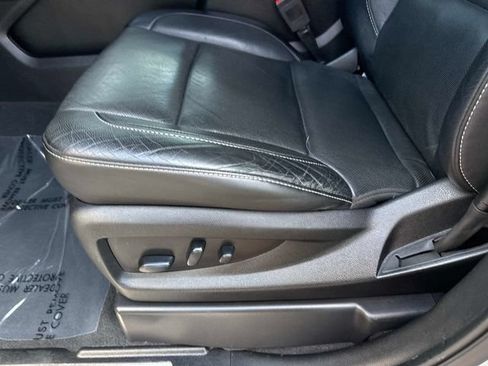 Used 2019 GMC Yukon SLT AWD/4WD image 18