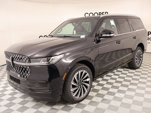 New 2026 Lincoln Navigator Black Label AWD/4WD image 9