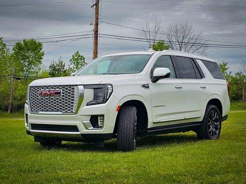 Used 2023 GMC Yukon Denali AWD/4WD image 7