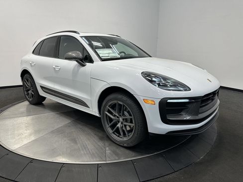 New 2025 Porsche Macan Turbo image 9