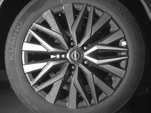 Used 2025 Nissan Altima 2.5 SV image 15