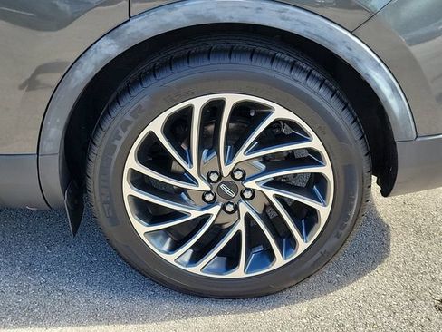 Used 2019 Lincoln Nautilus Reserve FWD image 7
