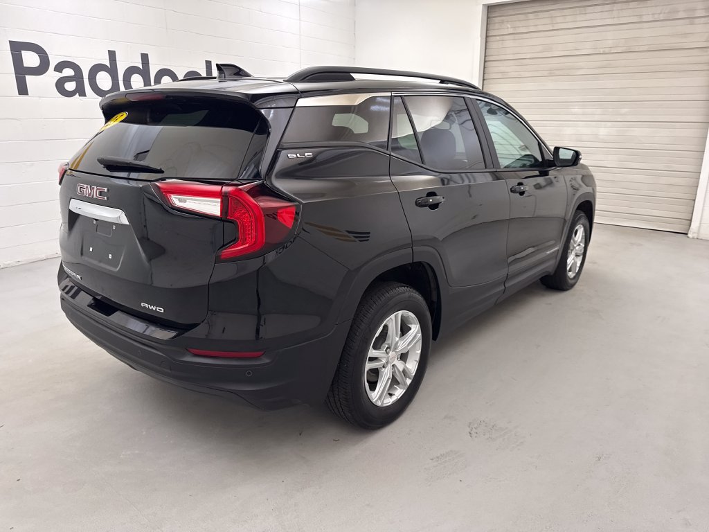 Used 2023 GMC Terrain SLE w/ Driver Convenience Package AWD/4WD image 6