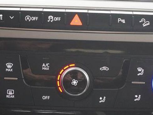 Used 2019 Audi Q7 2.0T Premium w/ Convenience Package AWD/4WD image 19