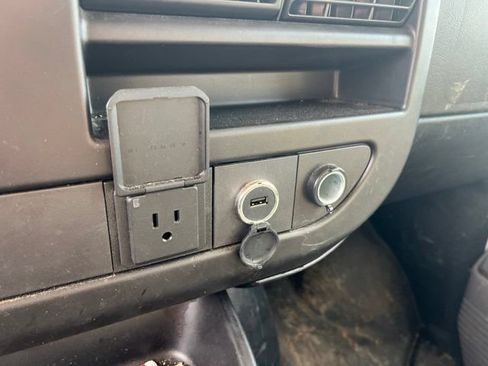 Used 2022 Chevrolet Express 2500 w/ Driver Convenience Package RWD image 42