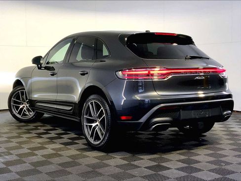 Certified 2024 Porsche Macan AWD/4WD image 3
