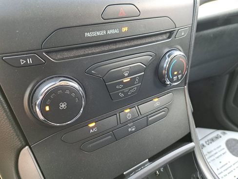 Used 2016 Ford Edge SE AWD/4WD image 14