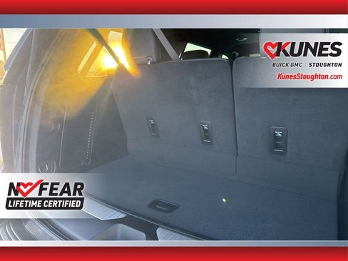 Used 2024 Chevrolet Tahoe Z71 image 40