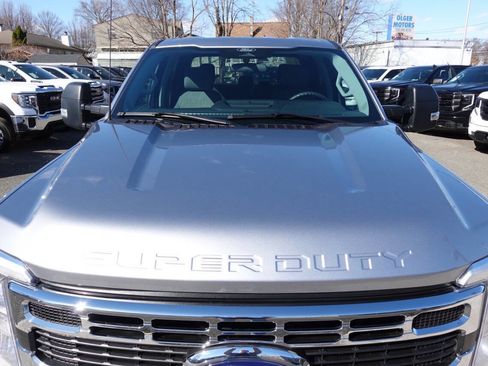 Used 2024 Ford F250 XLT image 6