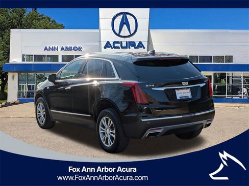 Used 2023 Cadillac XT5 Premium Luxury image 3