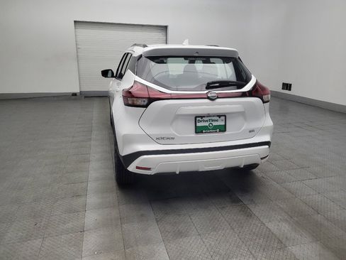 Used 2024 Nissan Kicks SR FWD image 6