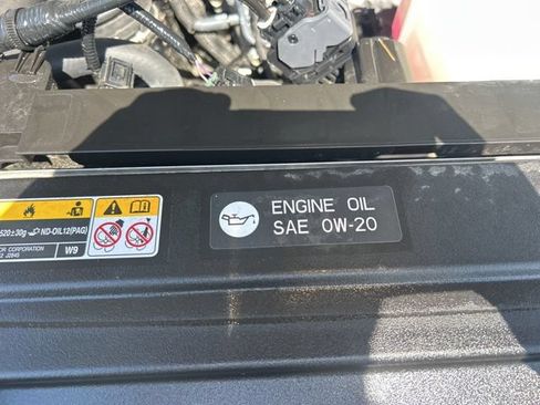Used 2025 Toyota 4Runner TRD Off-Road AWD/4WD image 13