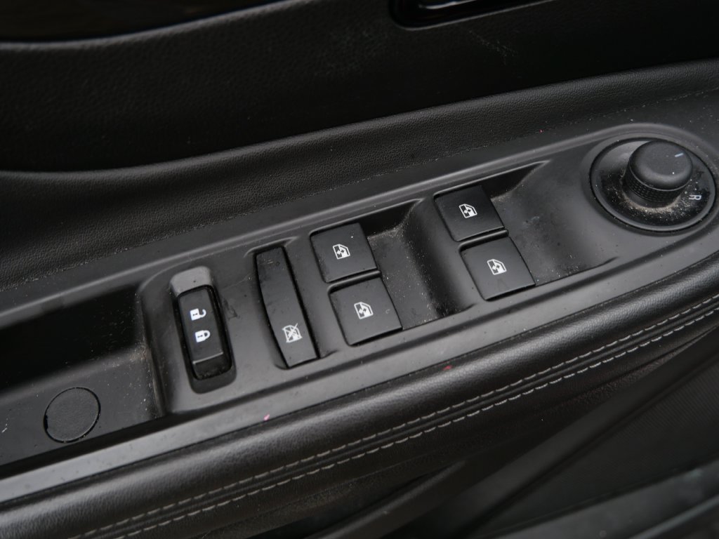 Used 2018 Buick Encore Essence AWD/4WD image 15
