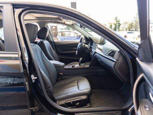 Used 2014 BMW 320i Sedan RWD image 21