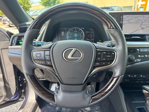 Used 2019 Lexus ES 350 w/ Premium Package FWD image 25