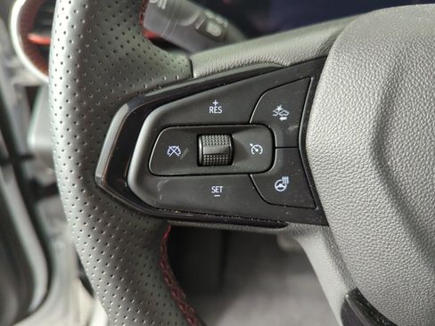 Used 2025 Chevrolet Trax RS w/ Driver Confidence Package image 27