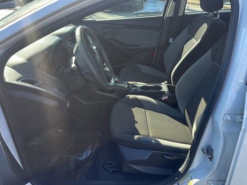 Used 2013 Ford Focus S image 8