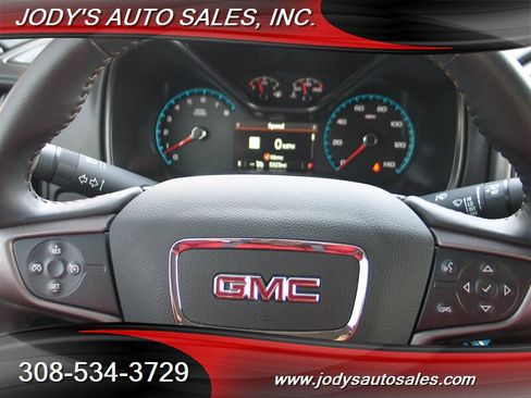 Used 2022 GMC Canyon AT4 w/ Trailering Package AWD/4WD image 13