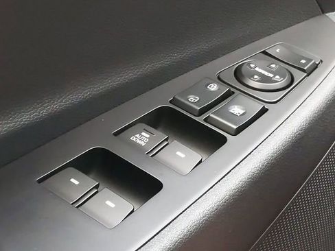 Used 2021 Hyundai Tucson SE w/ Cargo Package image 22