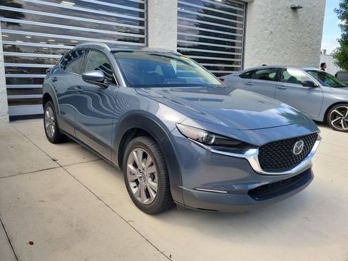 Used 2021 MAZDA CX-30 FWD 2.5 S w/ Premium Package image 2