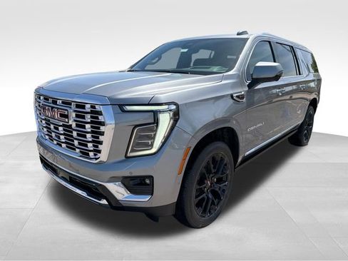 New 2026 GMC Yukon XL Denali w/ Denali Reserve Package AWD/4WD image 3