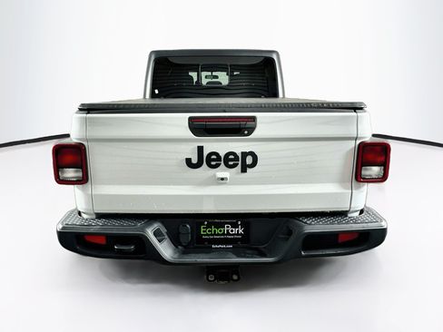 Used 2022 Jeep Gladiator Sport AWD/4WD image 7