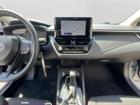Used 2025 Toyota Corolla LE FWD image 14