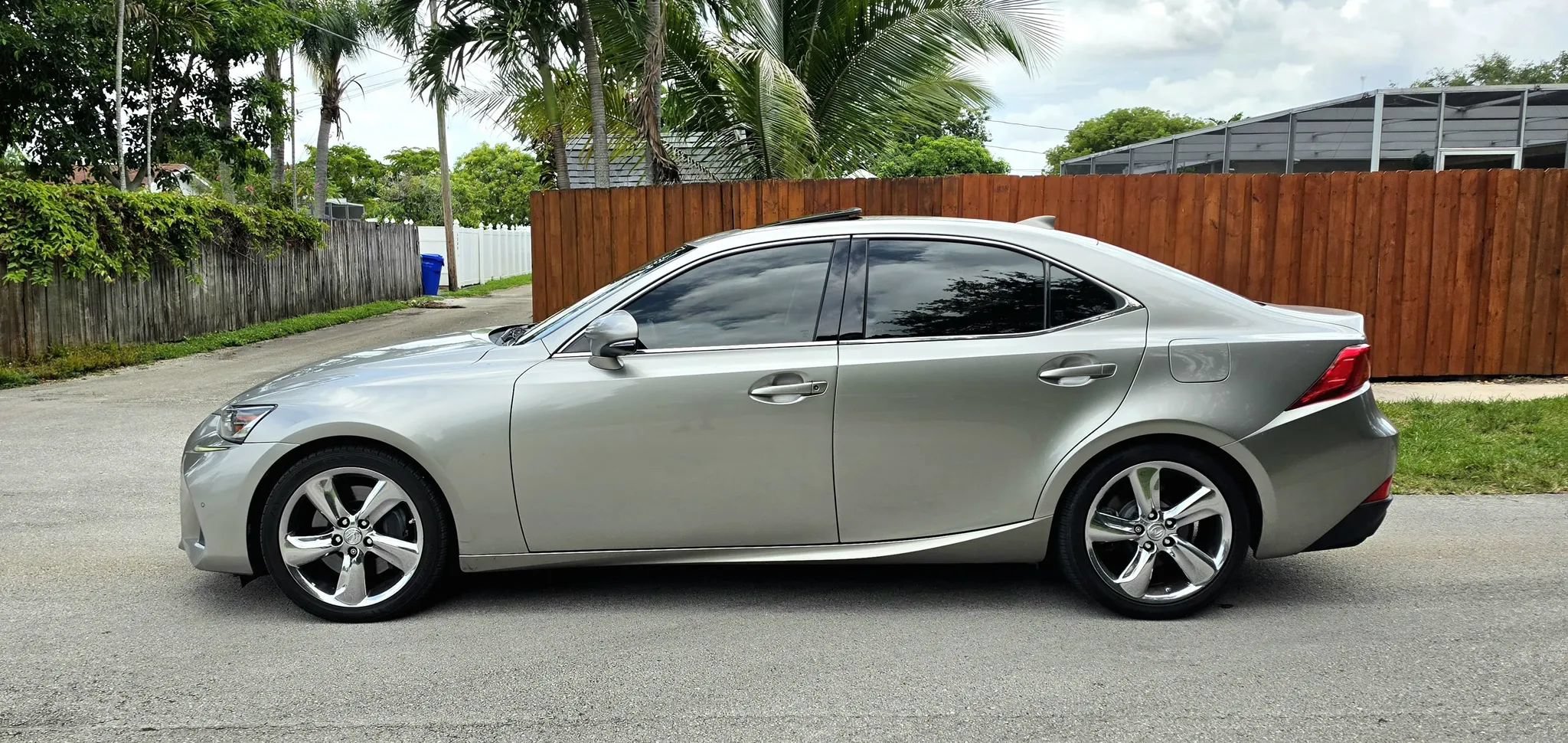 Used 2018 Lexus IS 300 w/ Premium Package RWD image 5
