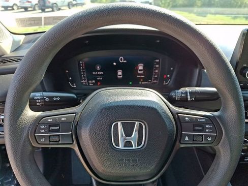 Used 2023 Honda Accord EX image 18