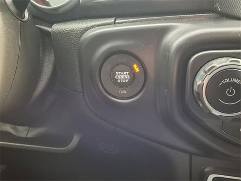 Used 2021 Jeep Wrangler Unlimited Sahara image 48