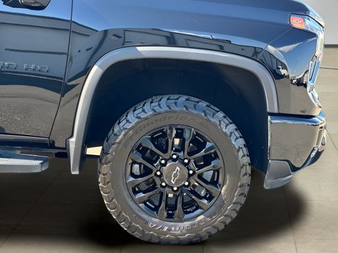 Used 2025 Chevrolet Silverado 2500 LT w/ Trail Boss Package AWD/4WD image 44