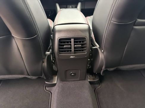 Used 2026 Ford Escape ST-Line AWD/4WD image 18