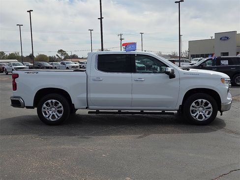 Used 2024 Chevrolet Silverado 1500 LTZ w/ Technology Package image 6