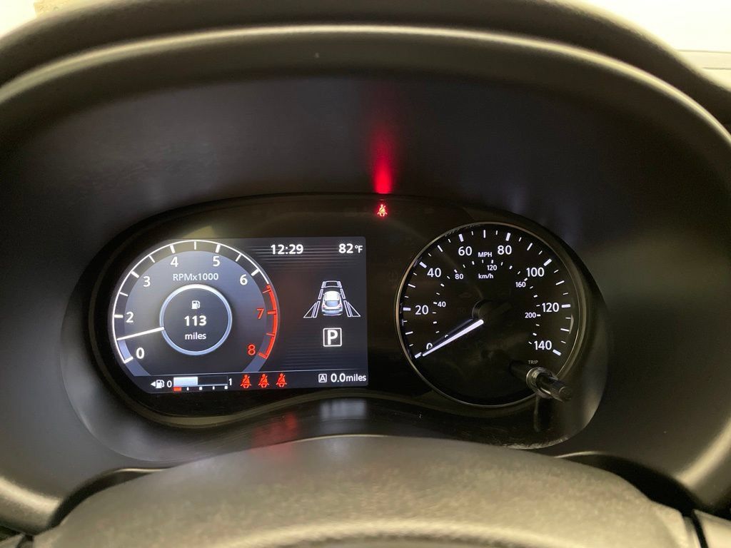 Used 2023 Nissan Kicks SR FWD image 13