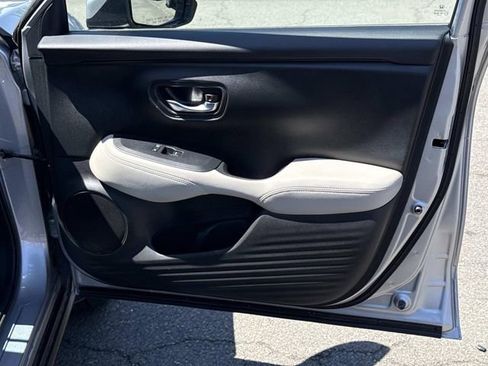 Used 2023 Honda HR-V LX image 8