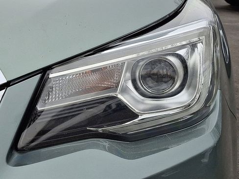 Used 2017 Subaru Forester 2.5i Touring image 31