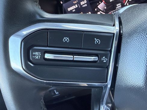 Used 2024 GMC Canyon Elevation w/ Trailering Package AWD/4WD image 17