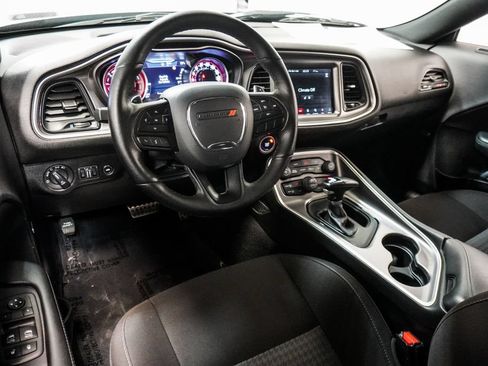 Used 2022 Dodge Challenger R/T Scat Pack RWD image 9